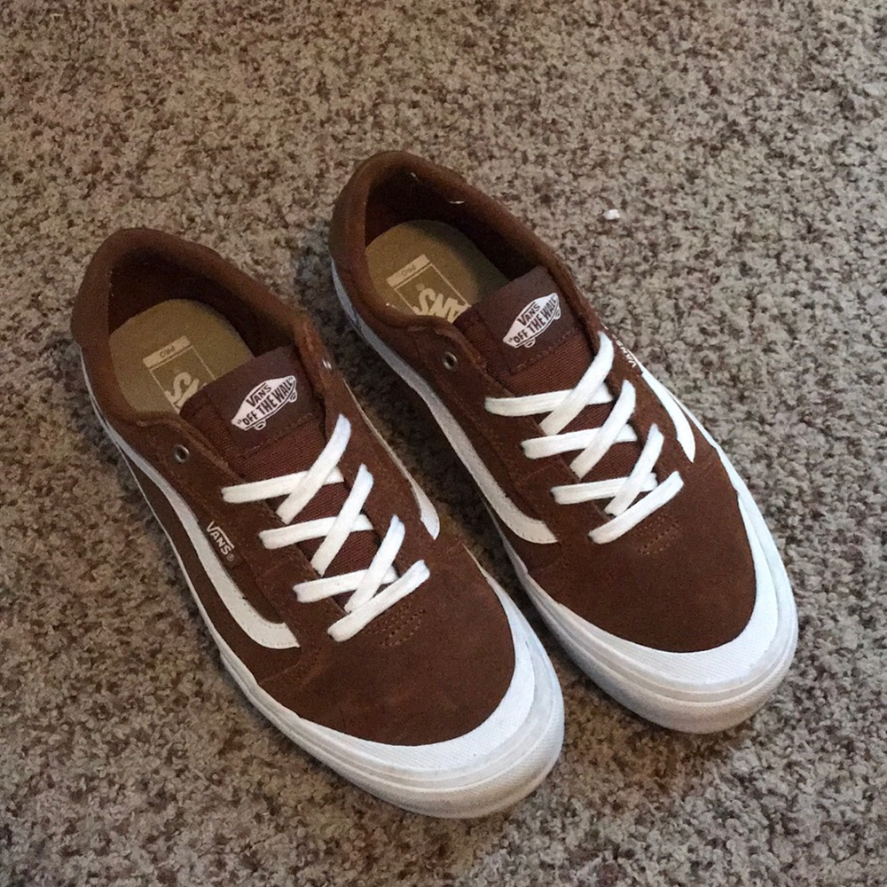 Style 112 tobacco brown